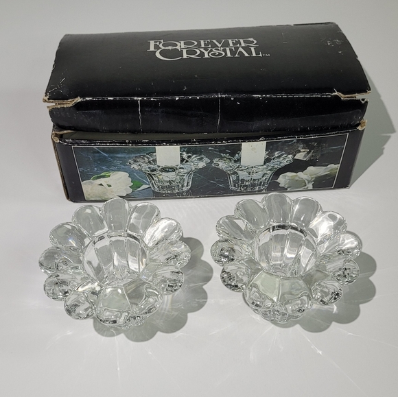 Forever Crystal Flower Candleholders Set of 2 NIB Vintage - Picture 1 of 8